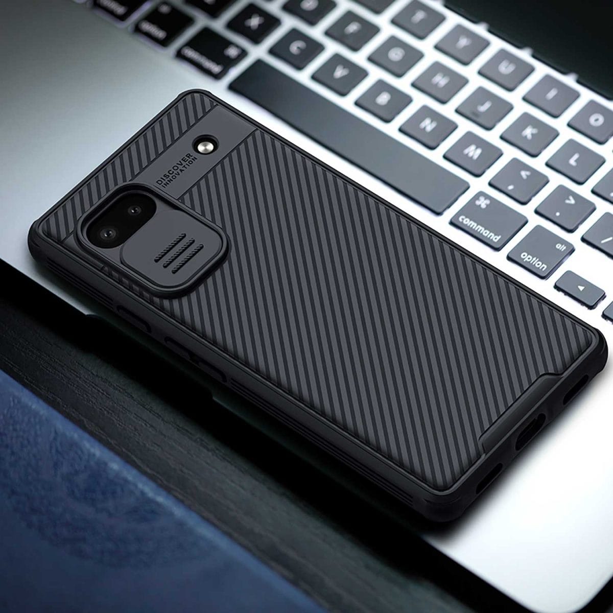 Nillkin Camshield για το Google Pixel 6a θήκη κάλυψης με φωτογραφική μηχανή slider μαύρο χρώμα εμπορικό πανό στο macbook